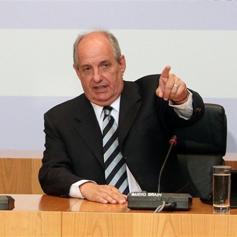 Αντώνη πάμε καλά; Βάζεις φορολογία στο αίμα μας;