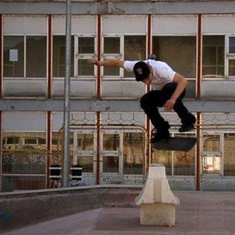 Νέο πάρκο για skate αλλά με απαγόρευση των ποδηλατών